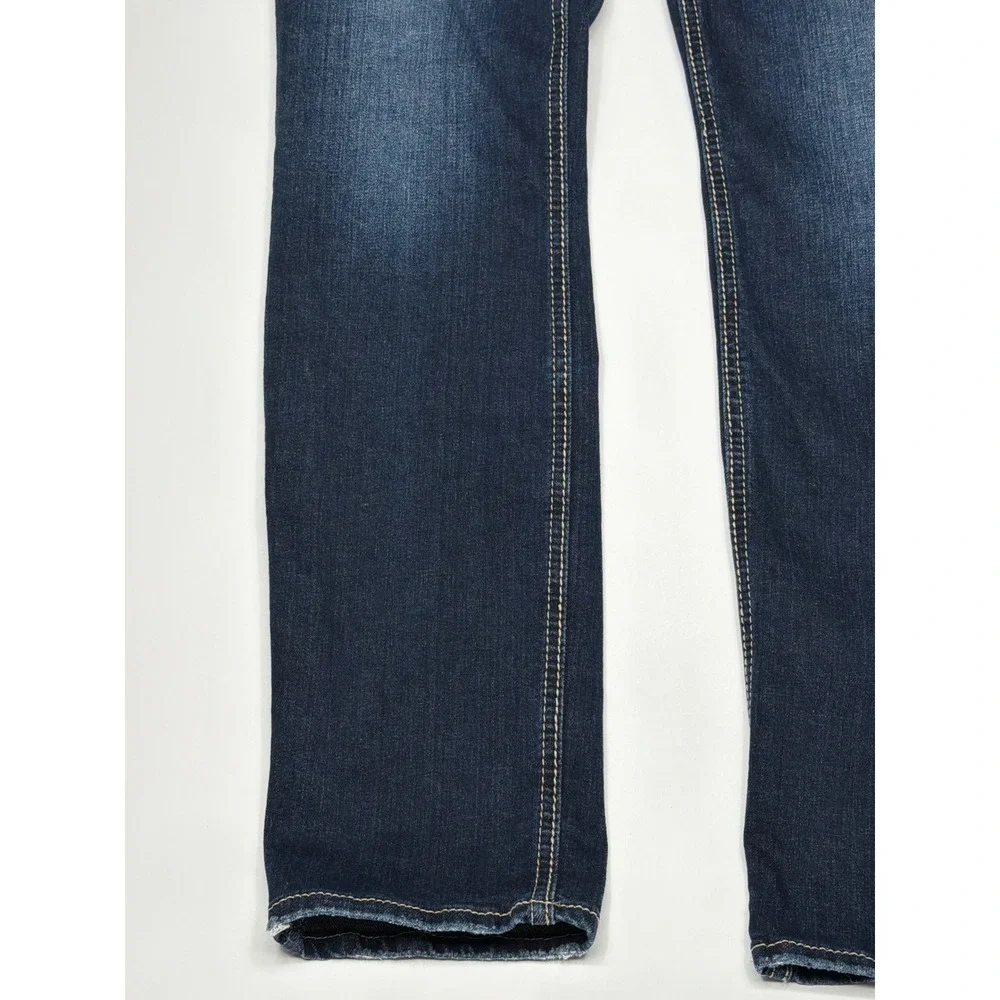 Silver Jeans experience timeless